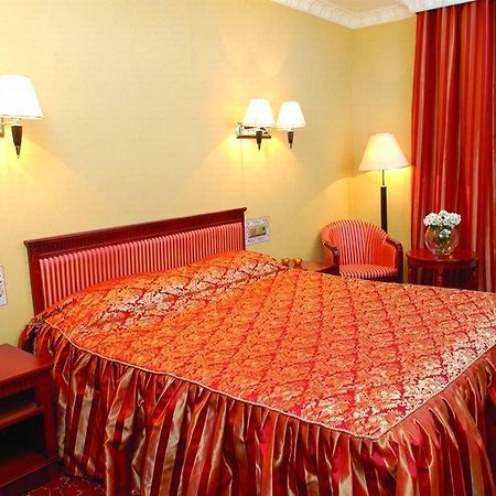 Royal Medical Cezar Hotell Truskavets Eksteriør bilde